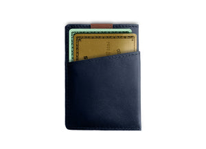 DAVEK CARDSLEEVE with pull tab for easy card access